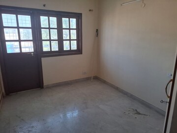 Room in 4 BHK Apartment at SK Towers JP Nagar, Jp Nagar – for Sale