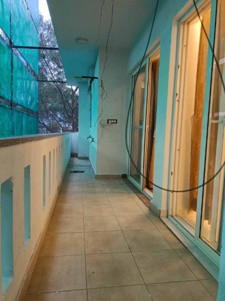 Balcony, unitech-south-city-ii 3 Bedroom 2100 Sq.Ft. Builder Floor In Sector 50 Gurgaon 8062524