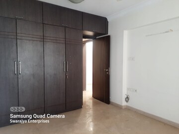 Bedroom in 4 BHK Apartment at Ekta Lake Lucerne, Powai – for Sale