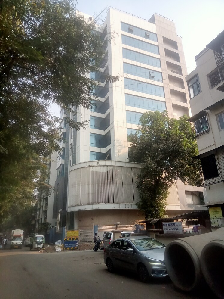Exterior View, dadar west Commercial Office Space in IT/SEZ 55000 Sq.Ft. In Dadar West Mumbai 8062525