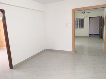 Room in 2 BHK Apartment at Mahadevpura – for Rent
