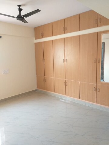 Room in 2 BHK Apartment at Mahadevpura – for Rent