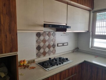 Furnished Amenities in 3 BHK Builder Floor at Sector 83 – for Rent