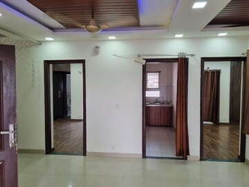 Room in 3 BHK Builder Floor at Sector 83 – for Rent