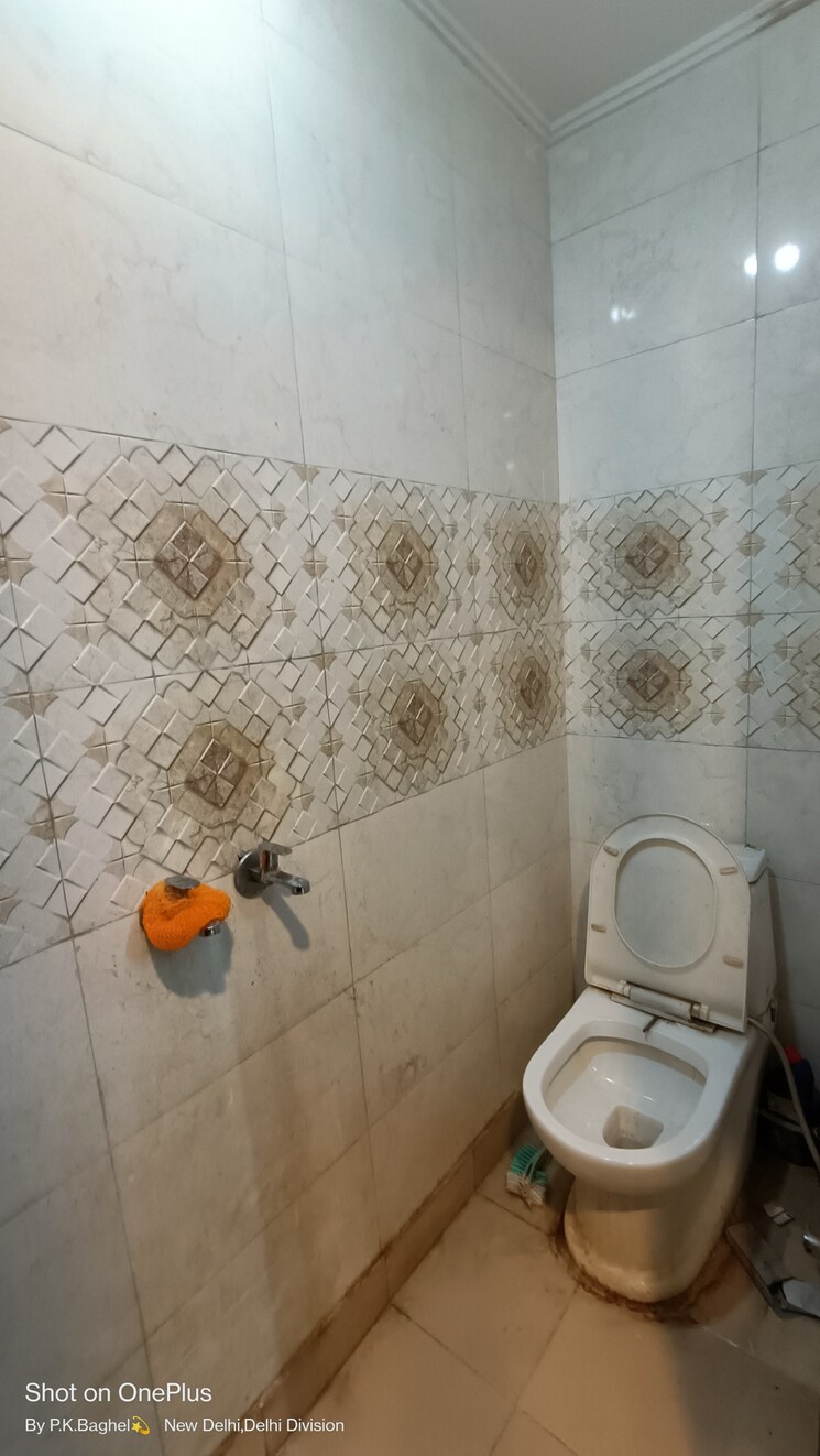 Attached Bathroom, govindpuri 2 Bedroom 600 Sq.Ft. Builder Floor In Govindpuri Delhi 8062565