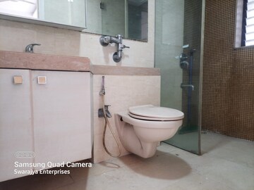 Attached Bathroom in 3.5 BHK Apartment at Ekta Lake Lucerne, Powai – for Sale