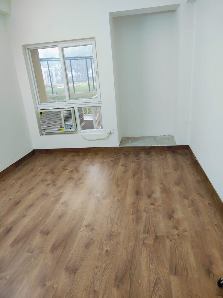 Room, silverglades-the-melia 2.5 Bedroom 1450 Sq.Ft. Apartment In Sohna Sector 35 Gurgaon 8062619