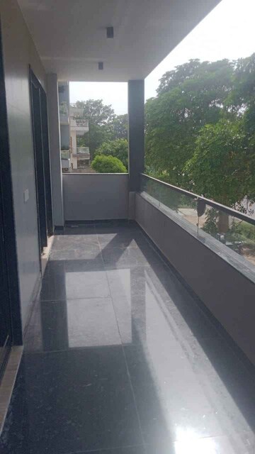 Balcony in 3 BHK Builder Floor at Sector 7 – for Rent