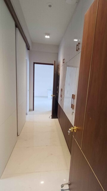 Building Lobby in 3 BHK Builder Floor at Sector 7 – for Rent