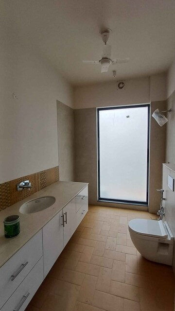 Master Bedroom in 3 BHK Builder Floor at Sector 7 – for Rent