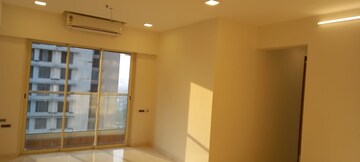 Room in 3 BHK Apartment at Goregaon West – for Sale