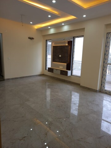Room in 4 BHK Builder Floor at Sector 23 – for Sale
