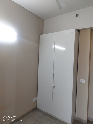 Room in 3 BHK Apartment at Emaar Digi Homes, Sector 62 – for Rent