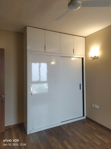 Room in 3 BHK Apartment at Emaar Digi Homes, Sector 62 – for Rent