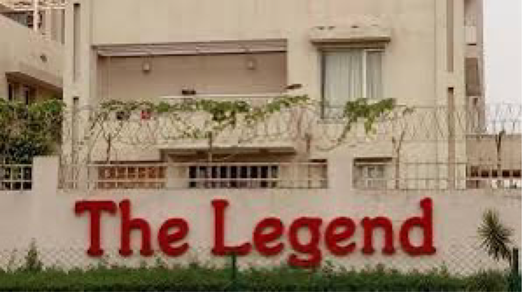 3 BHK + Pooja Room,Servant Room,Study Room,Extra Room 2200 Sq.Ft. Apartment in The Legend One