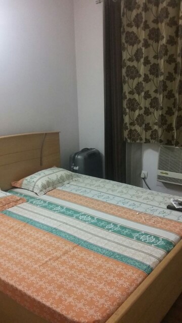 Bedroom in 3 BHK Apartment at DLF The Belvedere Park, Sector 24 – for Rent