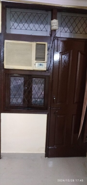 Balcony in 1.5 BHK Builder Floor at Chittaranjan Park – for Rent