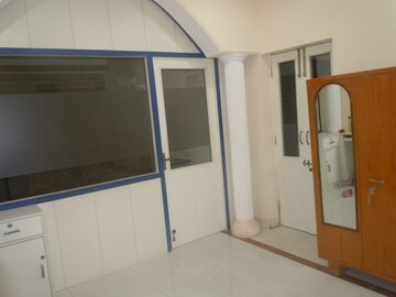 Building Lobby in 1.5 BHK Builder Floor at Chittaranjan Park – for Rent