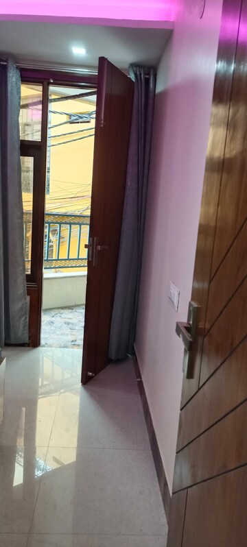 2 BHK Builder Floor For Sale in Mahavir Enclave