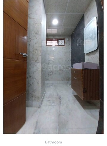 Kitchen in 3.5 BHK Builder Floor at Onyx Plaza, Vasundhara Sector 3 – for Sale