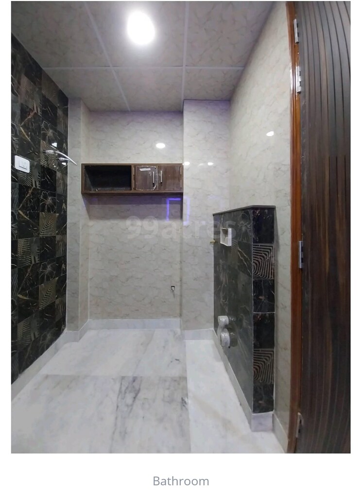 Bathroom, onyx-plaza 3.5 Bedroom 2020 Sq.Ft. Builder Floor In Vasundhara Sector 3 Ghaziabad 8063026