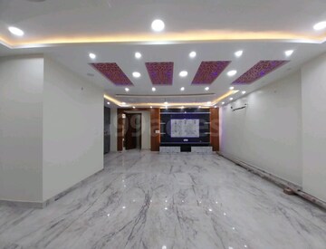 Bedroom in 3.5 BHK Builder Floor at Onyx Plaza, Vasundhara Sector 3 – for Sale
