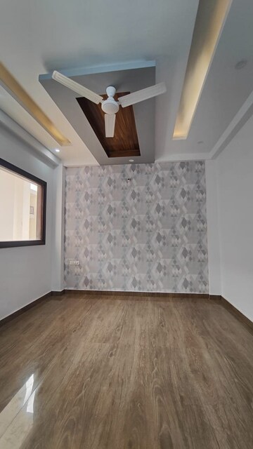 Room in 3 BHK Independent House at Gms Road – for Sale