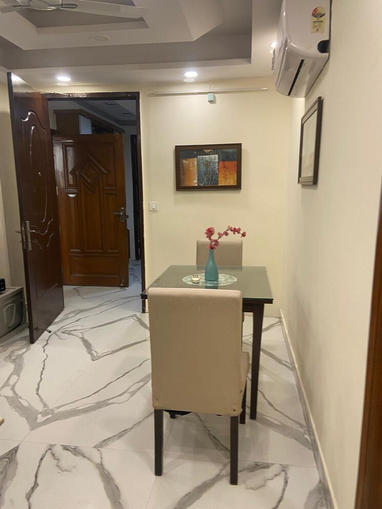 Master Bedroom, gagan vihar 3.5 Bedroom 200 Sq.Yd. Builder Floor In Gagan Vihar Delhi 8063178