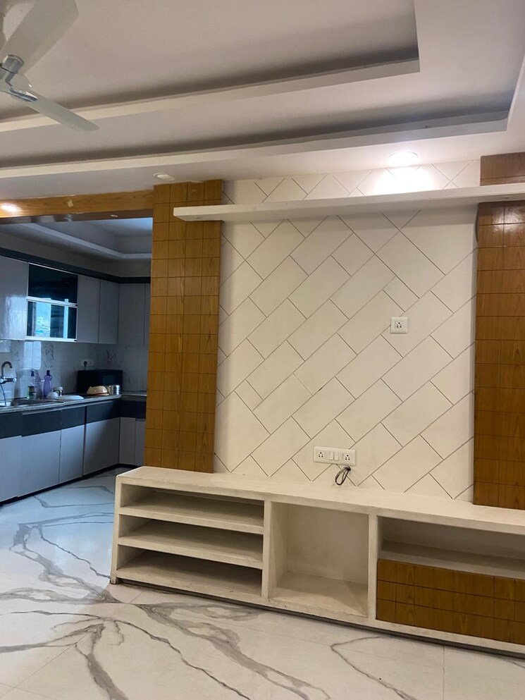 Kitchen, gagan vihar 3.5 Bedroom 200 Sq.Yd. Builder Floor In Gagan Vihar Delhi 8063178