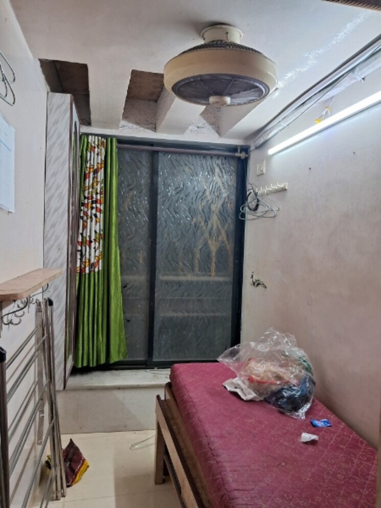 Room, datta-krupa-chs-dadar-east 1 Bedroom 350 Sq.Ft. Apartment In Dadar East Mumbai 8063232