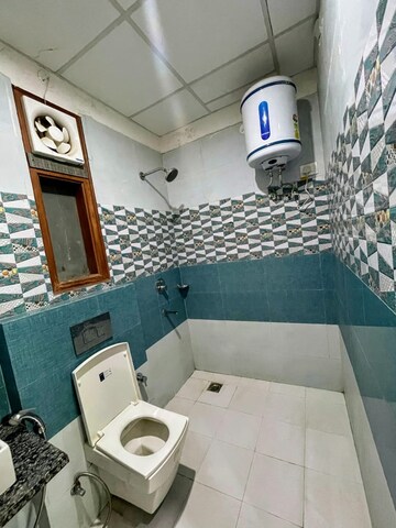 Bathroom in 5 BHK Villa at Palam Vihar Residents Association, Palam Vihar – for Sale