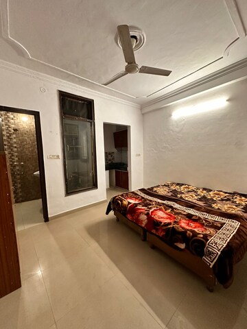 1 RK Builder Floor For Rent in Saket