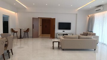 Room in 4 BHK Apartment at MJ 81 Aureate, Bandra West – for Rent