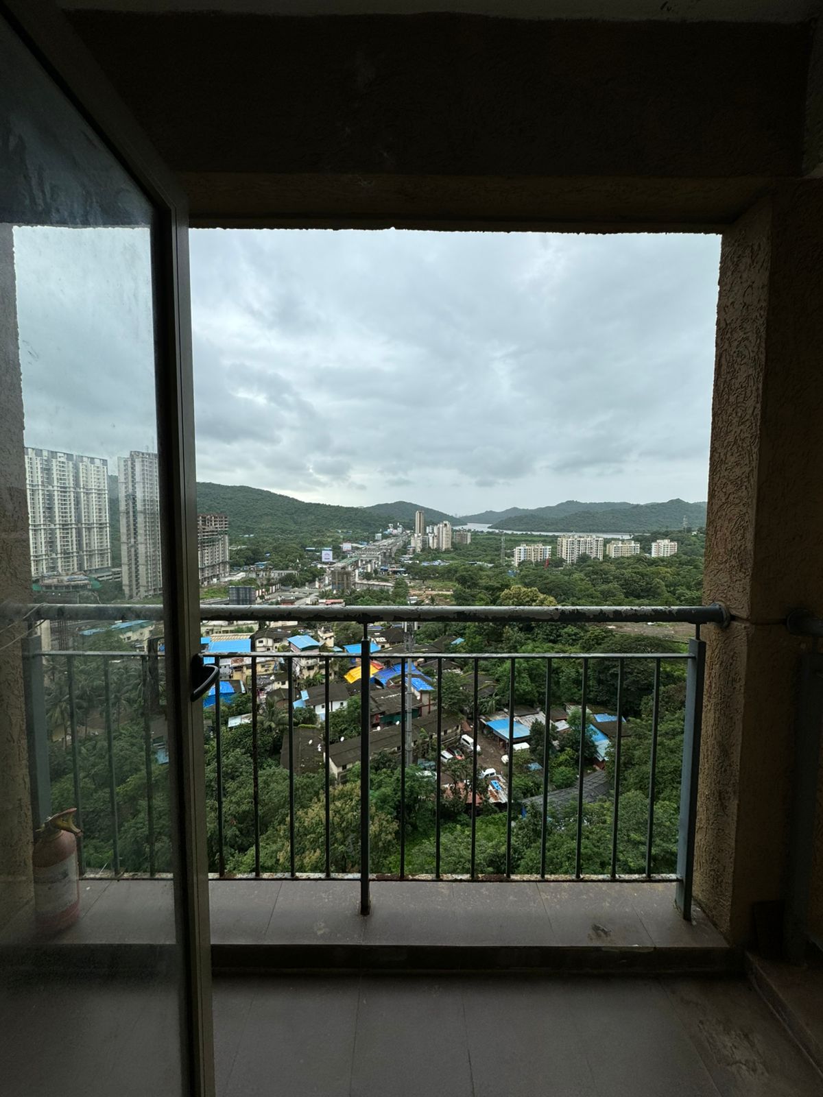 2 BHK + Study Room Apartment For Sale in Acme Ozone