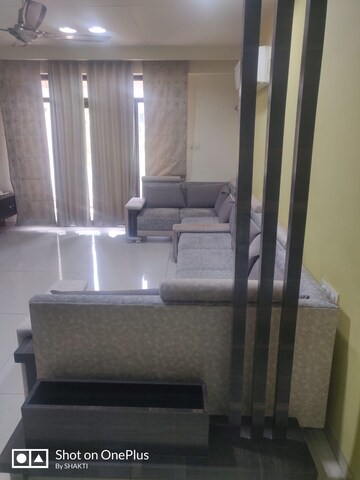 3 BHK Apartment For Rent in Race Course Vadodara  8063290