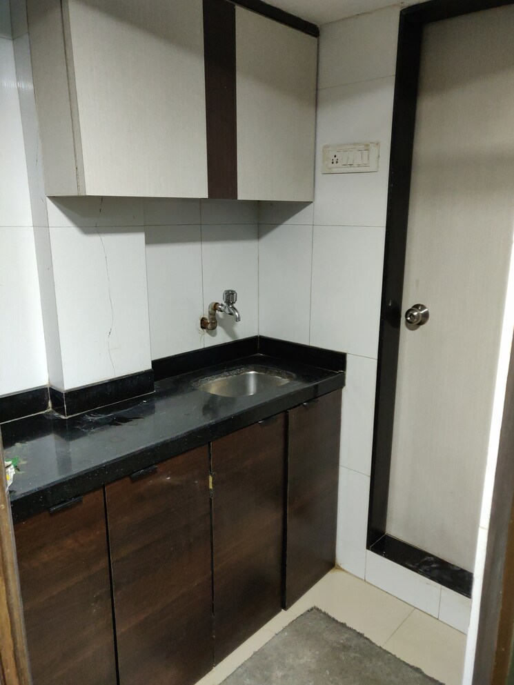 undefined, malad west Commercial Office Space 760 Sq.Ft. In Malad West Mumbai 8063395