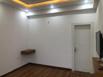 2 BHK Apartment For Rent in Ajnara Grand Heritage, Sector 74