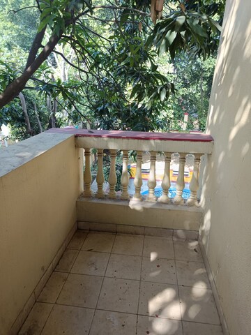 Balcony in 4 BHK Villa at Sushant Lok 3, Sector 57 – for Rent