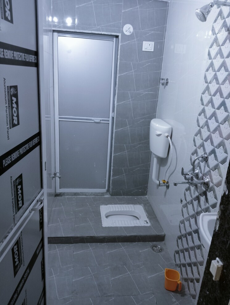 Bathroom, omkar-apartment-kharegaon 1 Bedroom 600 Sq.Ft. Apartment In Kalwa Thane 8063434