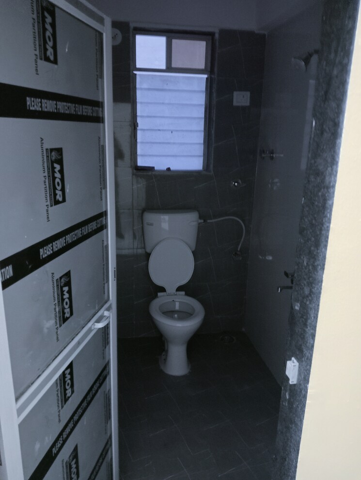 Bathroom, omkar-apartment-kharegaon 1 Bedroom 600 Sq.Ft. Apartment In Kalwa Thane 8063434