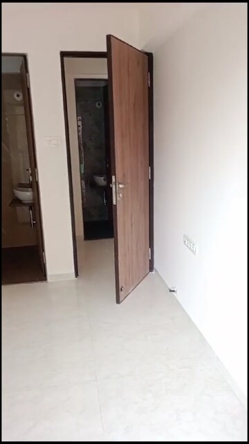 Master Bedroom in 1 BHK Apartment at Parikh Yash Platina, Virar West – for Rent