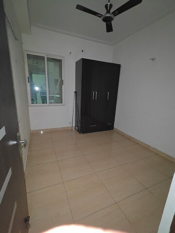 Room in 3 BHK Apartment at Gaur Saundaryam, Tech Zone 4 Greater Noida – for Rent