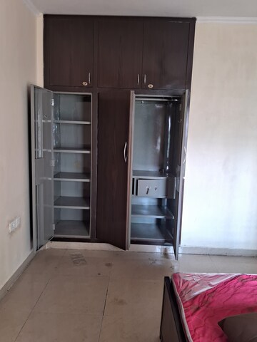 Furnished Amenities in 2 BHK Apartment at Aims Golf City, Sector 75 – for Rent