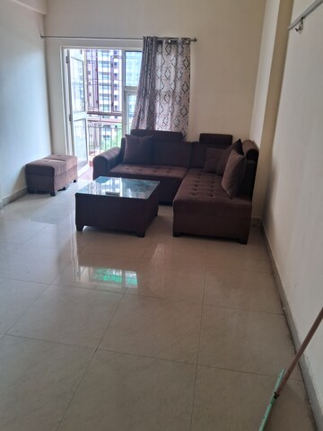 Furnished Amenities in 2 BHK Apartment at Aims Golf City, Sector 75 – for Rent