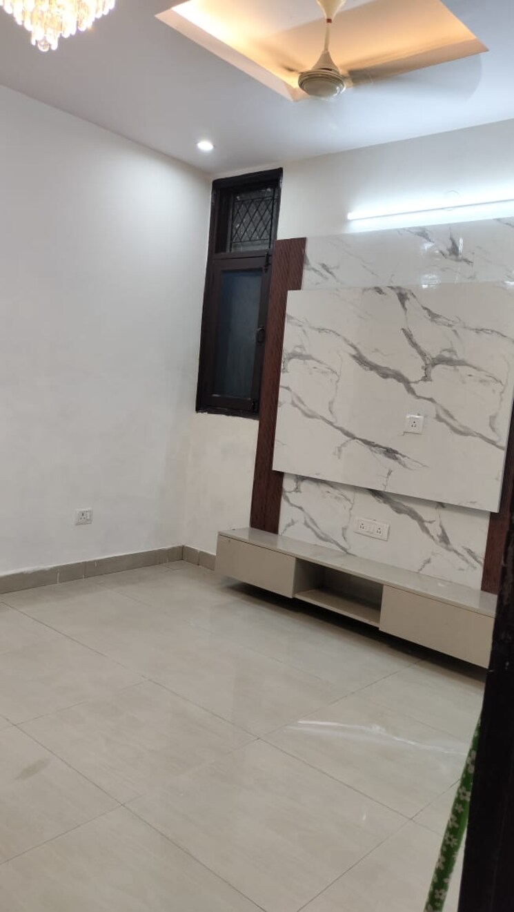 Room, sai-enclave-niti-khand 3 Bedroom 1250 Sq.Ft. Builder Floor In Niti Khand Ghaziabad 8063478