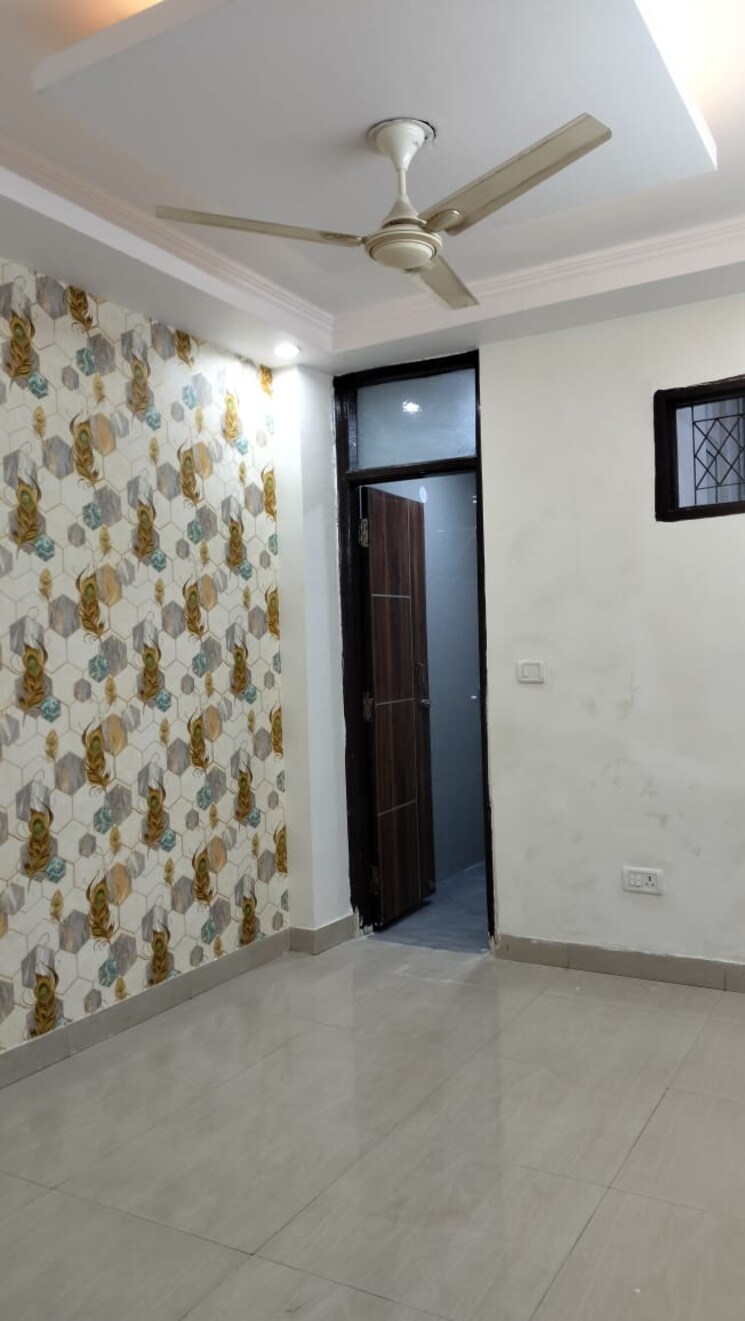 Room, sai-enclave-niti-khand 3 Bedroom 1250 Sq.Ft. Builder Floor In Niti Khand Ghaziabad 8063478