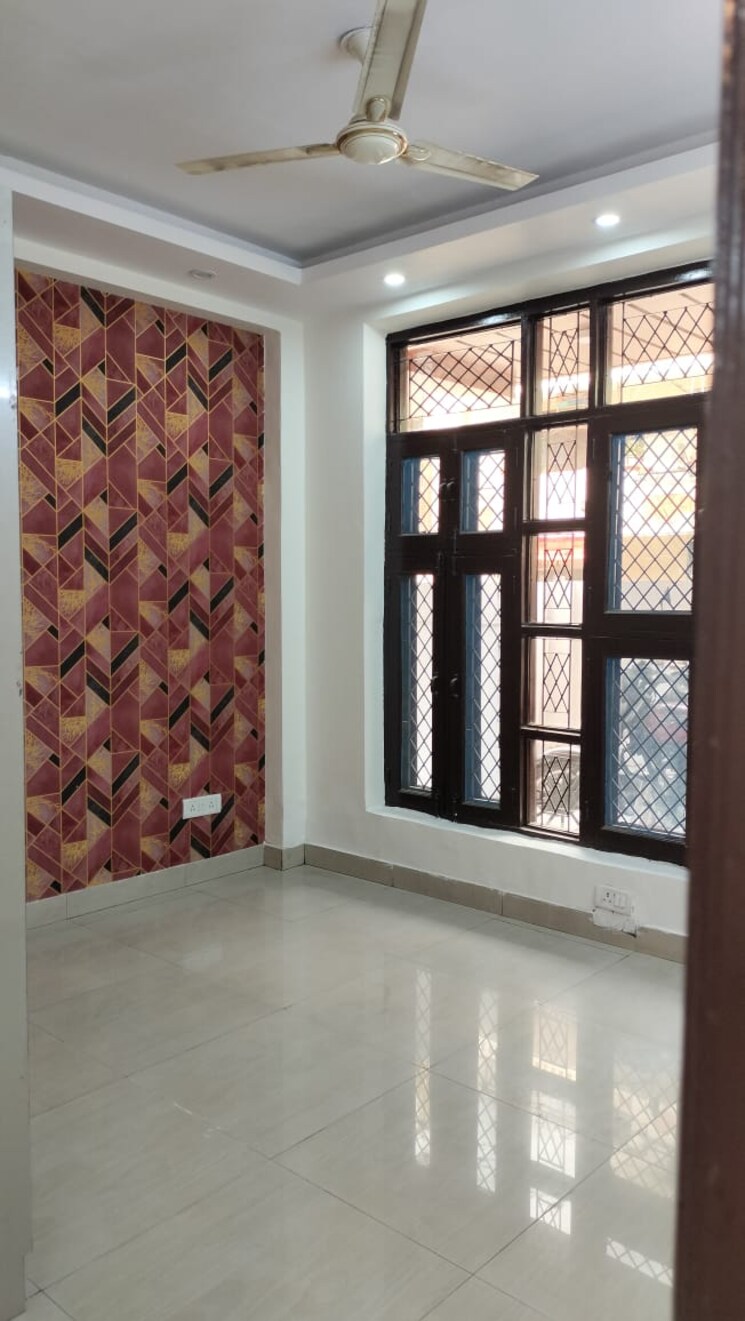 Room, sai-enclave-niti-khand 3 Bedroom 1250 Sq.Ft. Builder Floor In Niti Khand Ghaziabad 8063478