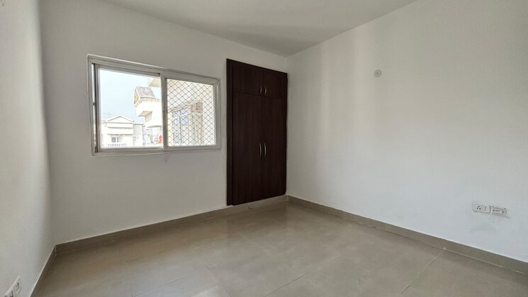 Room, griha-pravesh 3 Bedroom 1971 Sq.Ft. Apartment In Sector 77 Noida 8063499