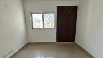 Room in 3 BHK Apartment at Griha Pravesh, Sector 77 – for Sale