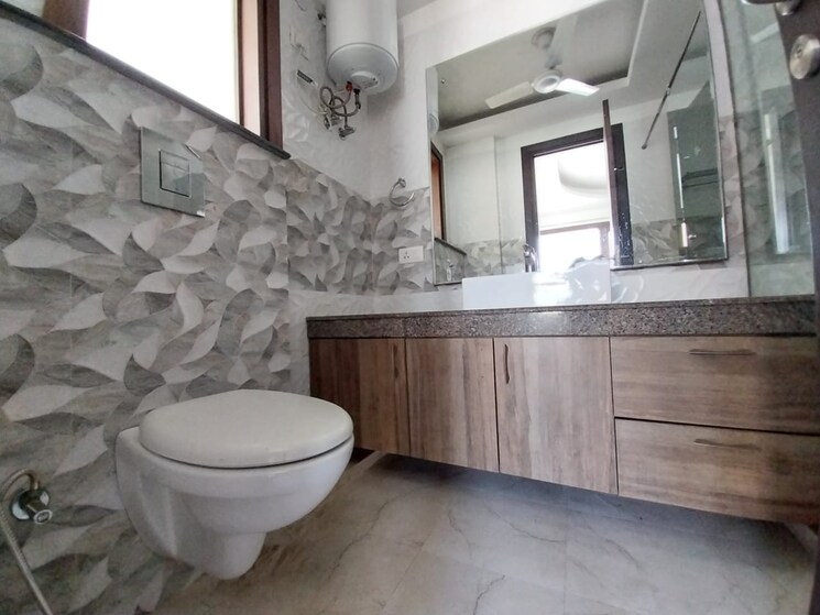 Bathroom, malviya nagar 4 Bedroom 2750 Sq.Ft. Builder Floor In Malviya Nagar Delhi 8063534